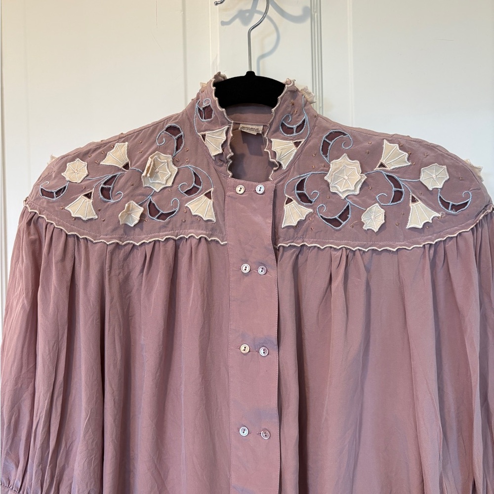 Vintage Mercedes & Adrienne Silk Blouse - Picture 3 of 6